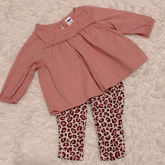 Old Navy Other - Old Navy Baby Girl Outfit Set Size 3-6 Months